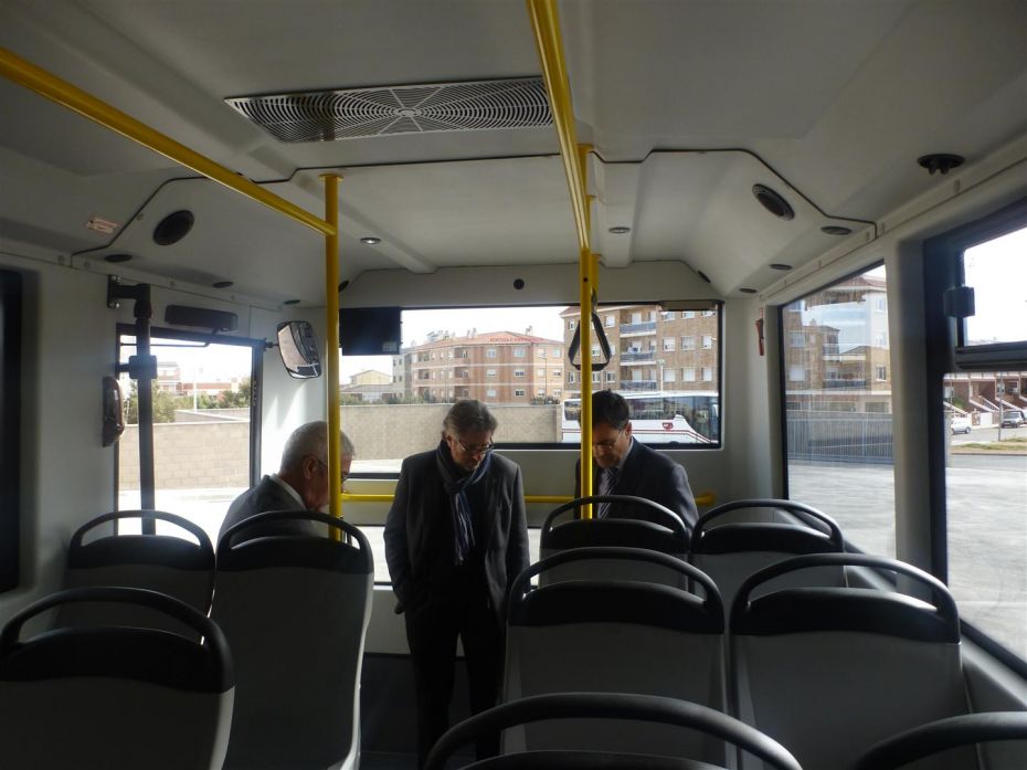 1422615603BUS URBA 003 (Gran).jpg